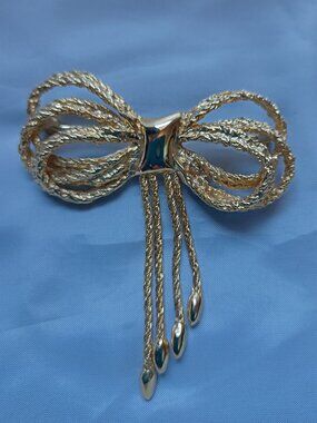 Ribbon Bow Brooch